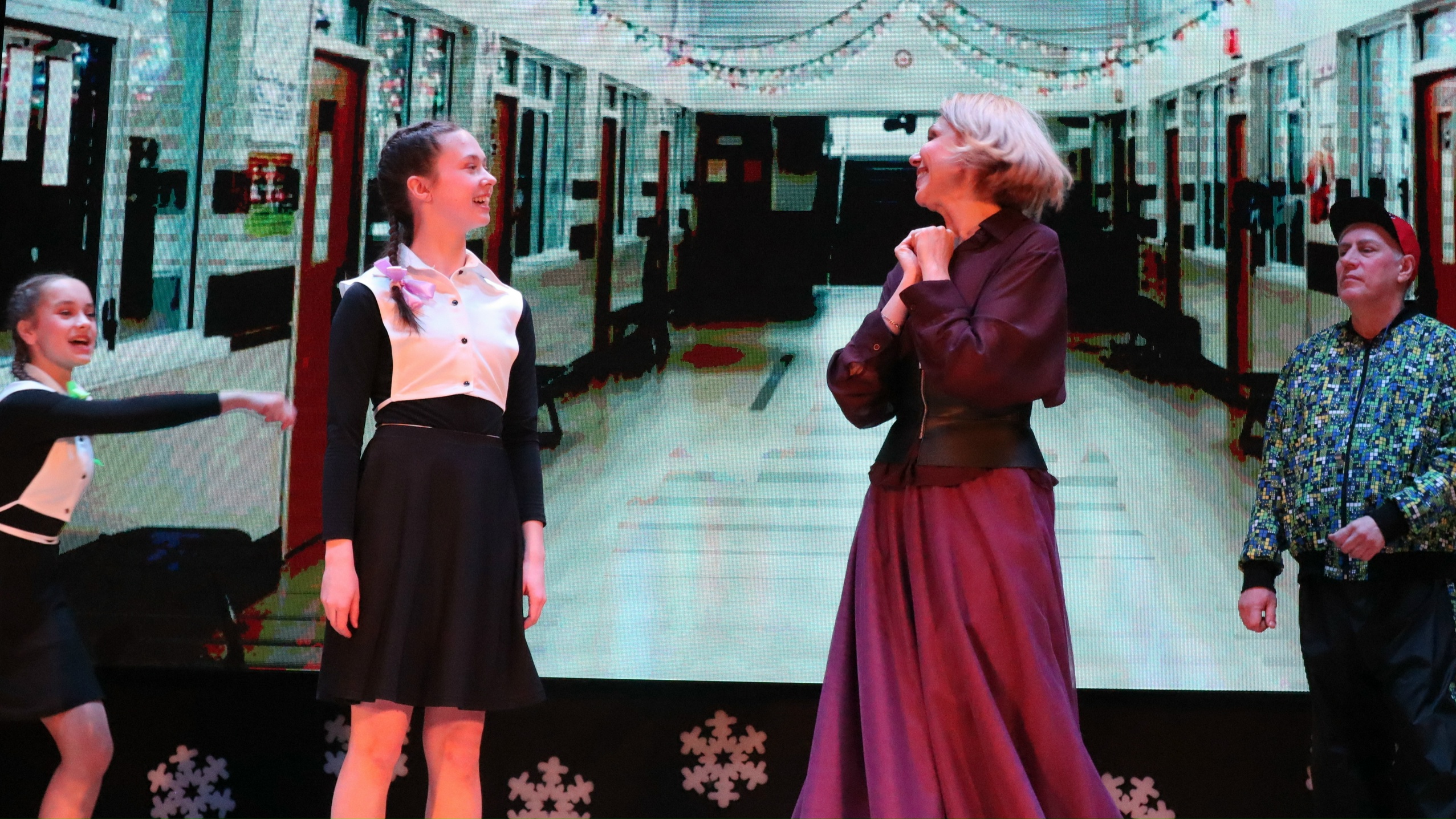 Уральский завод противогололедных материалов провел масштабную благотворительную акцию «Город добрых сердец», рис. 2